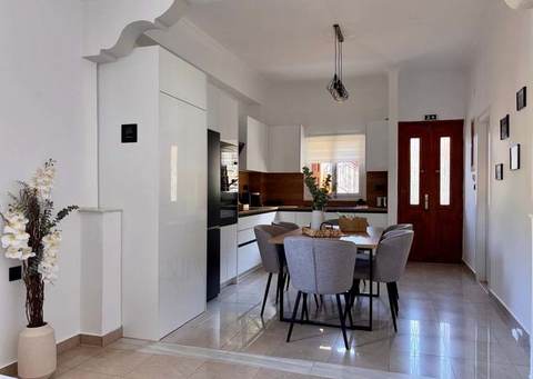 Τραπεζαρία - BellaDiAnna Apartment